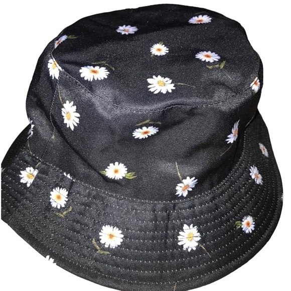 Alice + Olivia Daisy Bucket Hat Reversible New Without Tags - Picture 1 of 6
